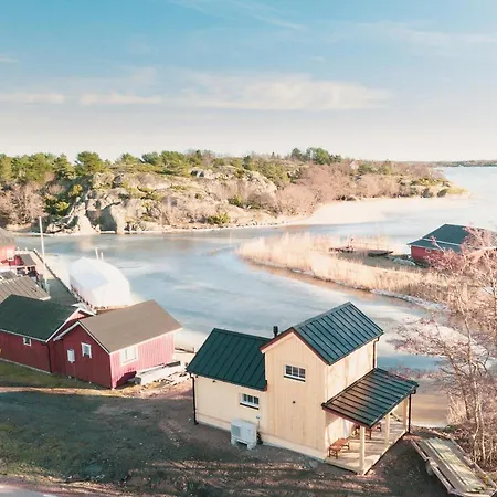 Отель Brudhaell & Restaurant *