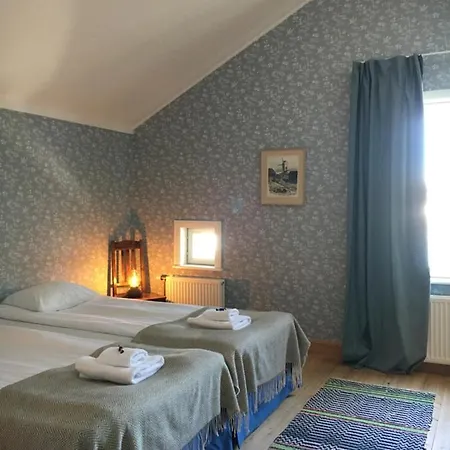 Brudhaell & Restaurant فندق Kökar