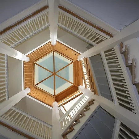 Brudhaell & Restaurant Hotel *